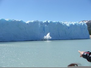 Ice falling off Perrito Moreno